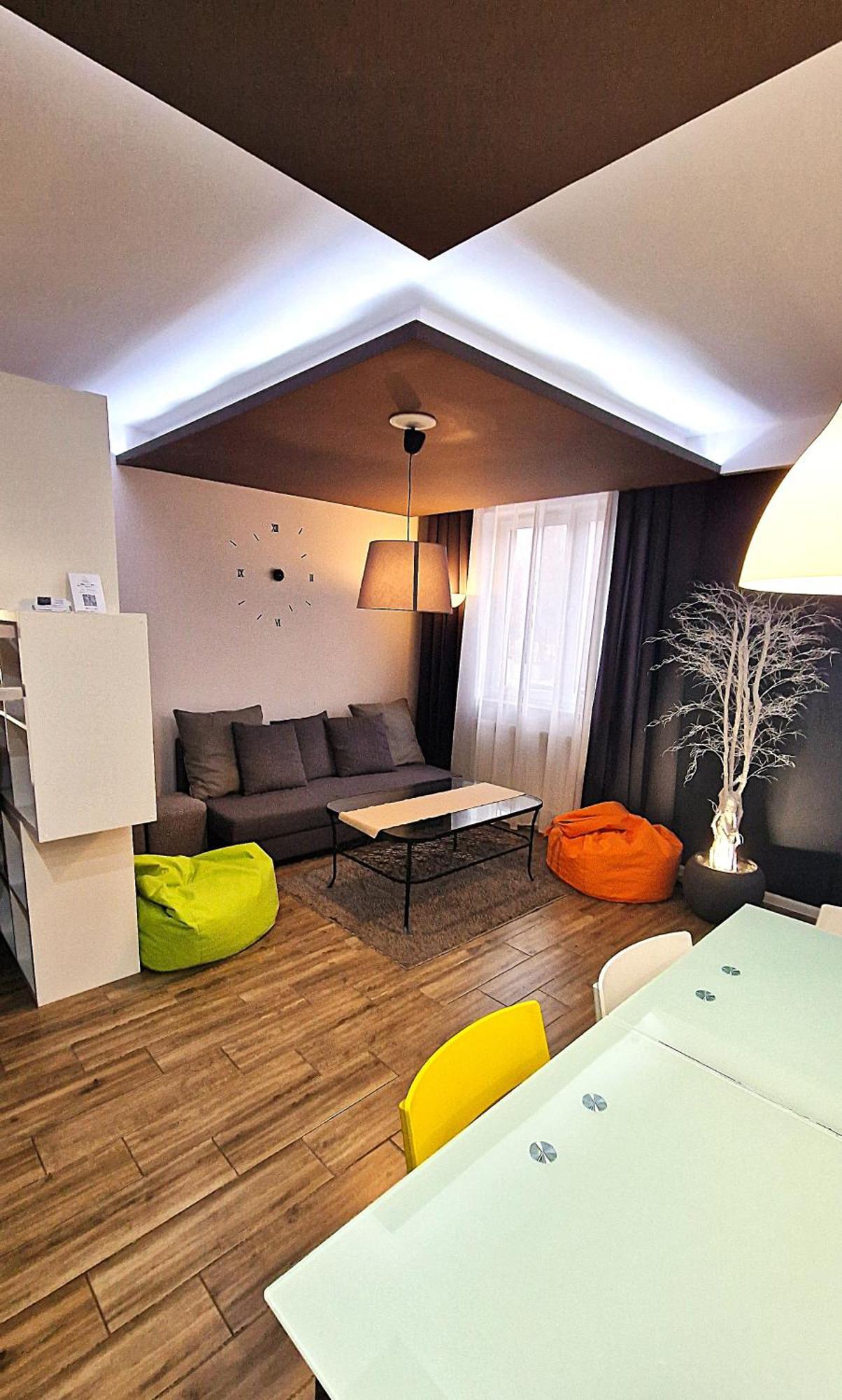 Lux Modern *